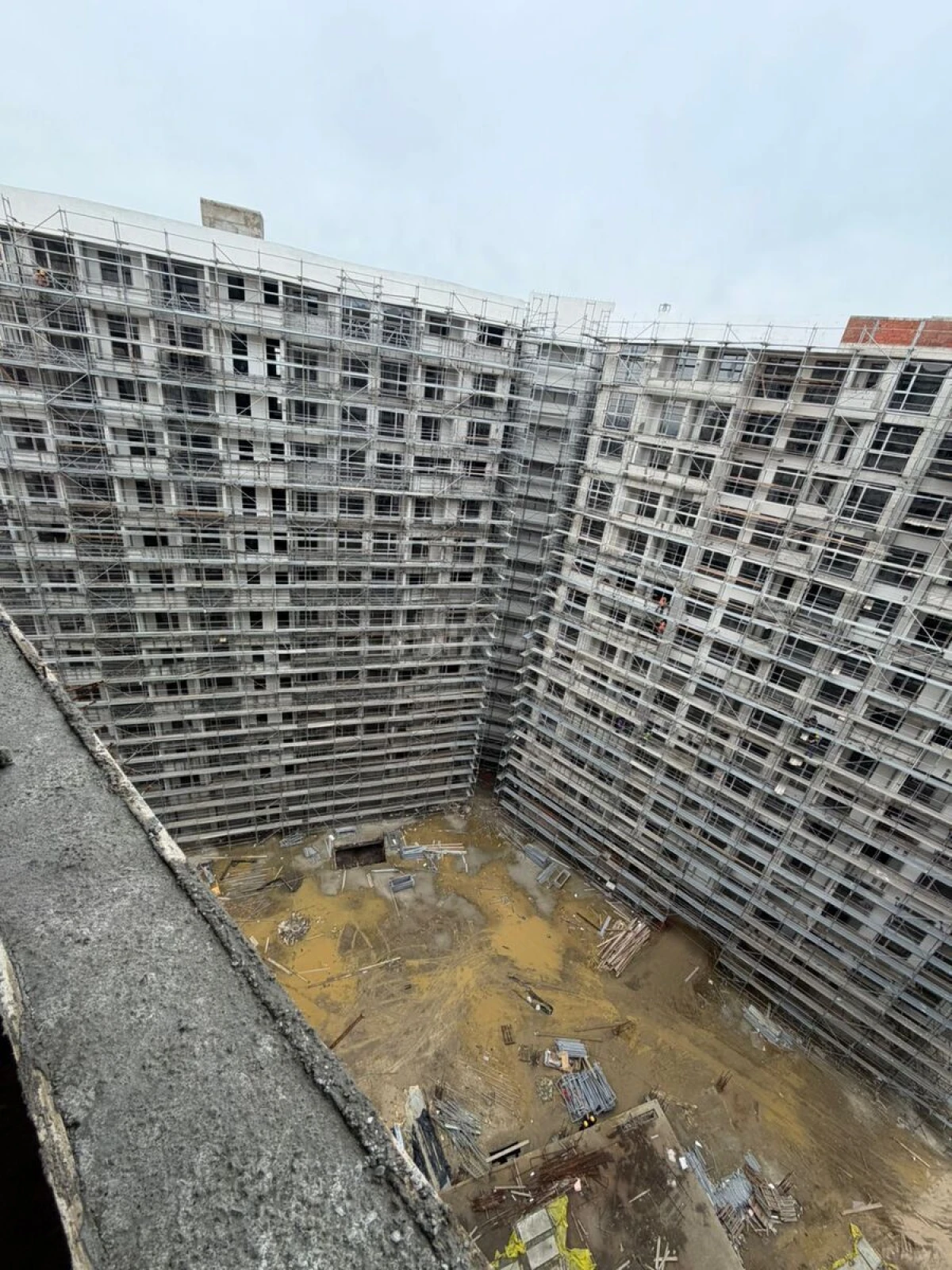 Satılır 1 otaqlı mənzil 65 m²