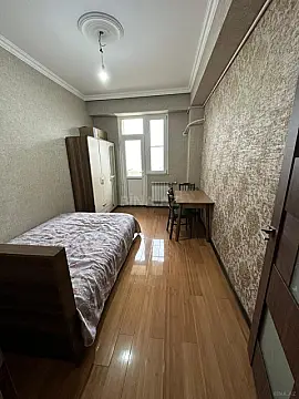 Kirayə verilir 2 otaqlı mənzil 63 m²
