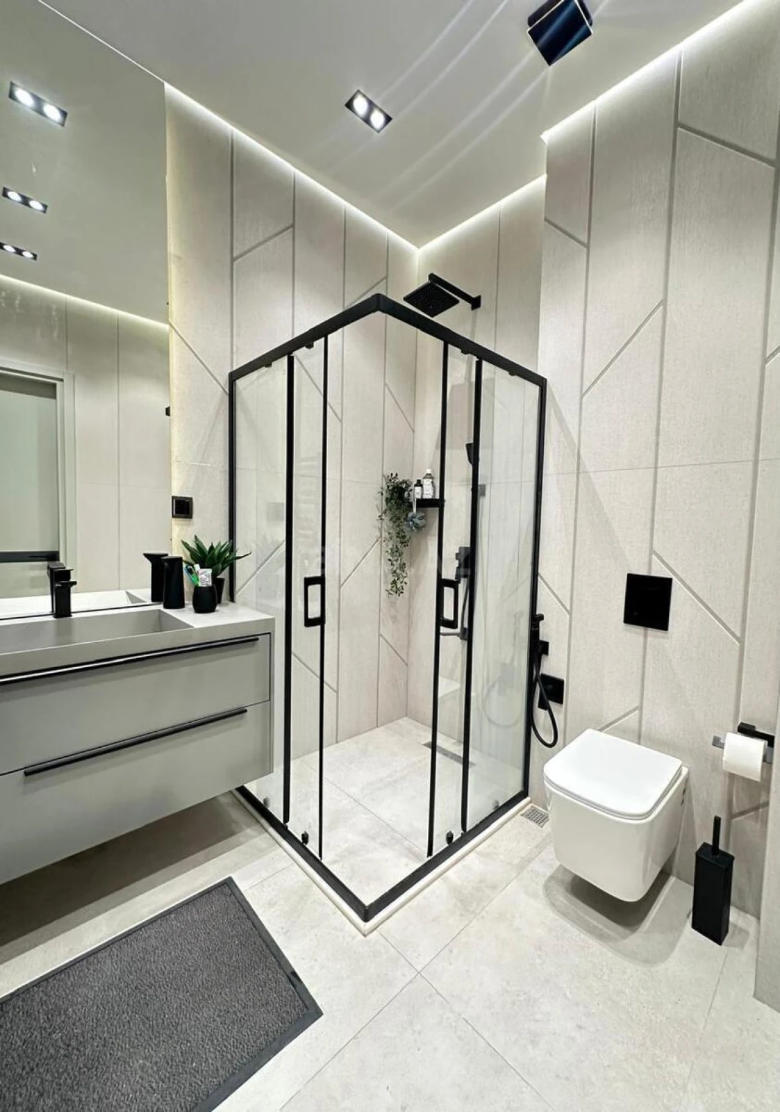 Kirayə verilir 4 otaqlı mənzil 150 m²