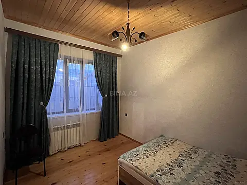 Kirayə verilir 6 otaqlı həyət evi 200 m²