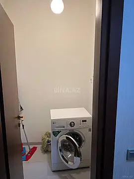 Kirayə verilir 3 otaqlı mənzil 140 m²