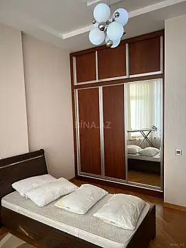 Kirayə verilir 3 otaqlı mənzil 140 m²