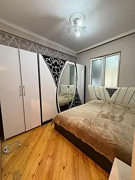 Satılır 1 otaqlı mənzil 65 m²