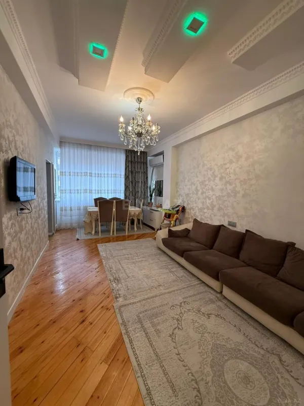 Satılır 1 otaqlı mənzil 65 m²