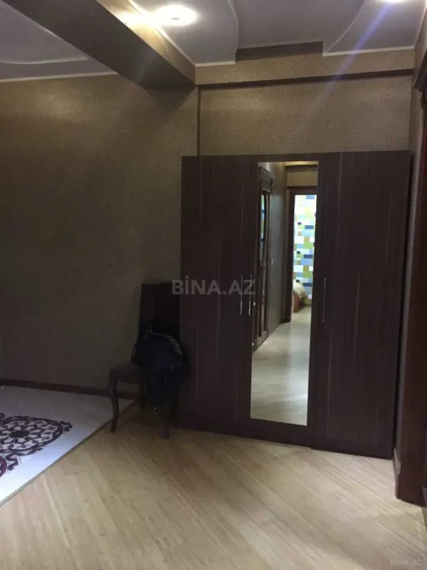 Kirayə verilir 3 otaqlı mənzil 112 m²