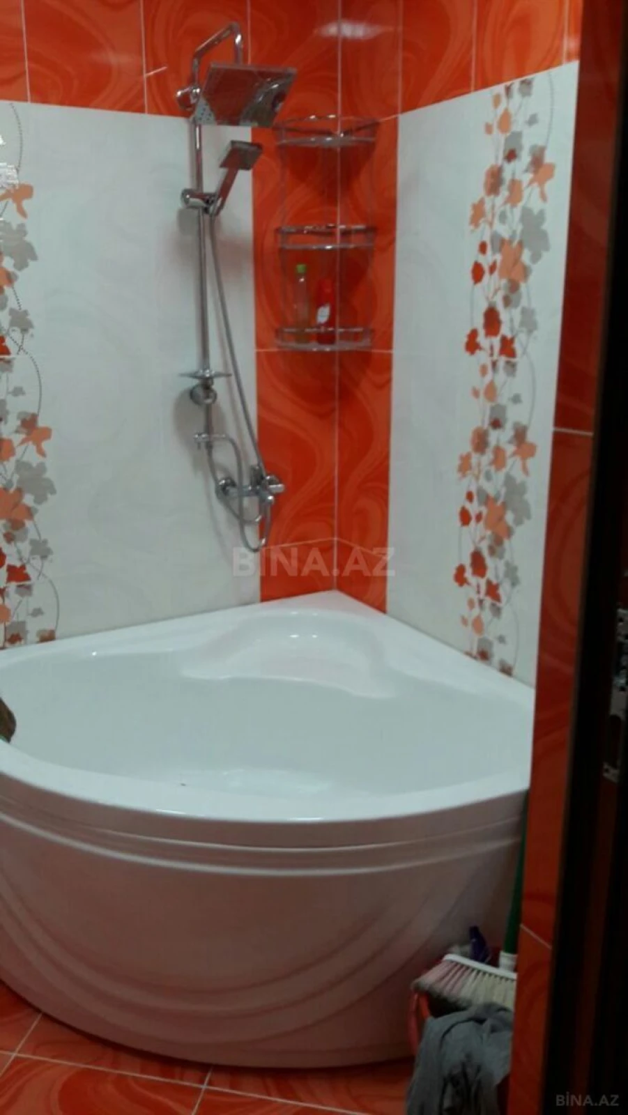 Kirayə verilir 3 otaqlı mənzil 112 m²