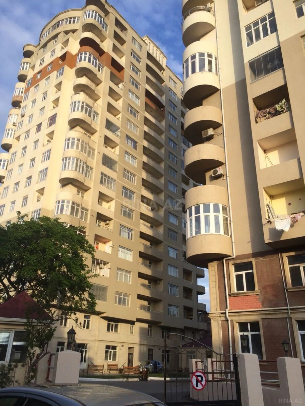 Kirayə verilir 3 otaqlı mənzil 112 m²