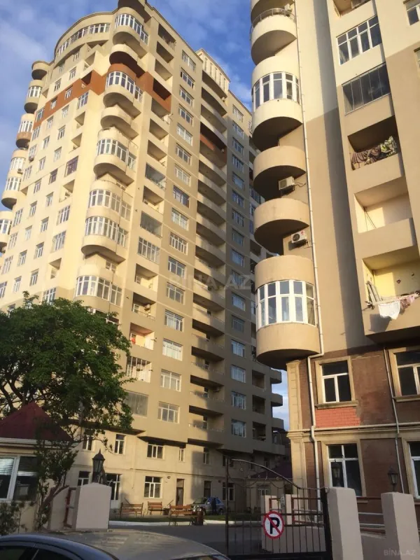 Kirayə verilir 3 otaqlı mənzil 112 m²