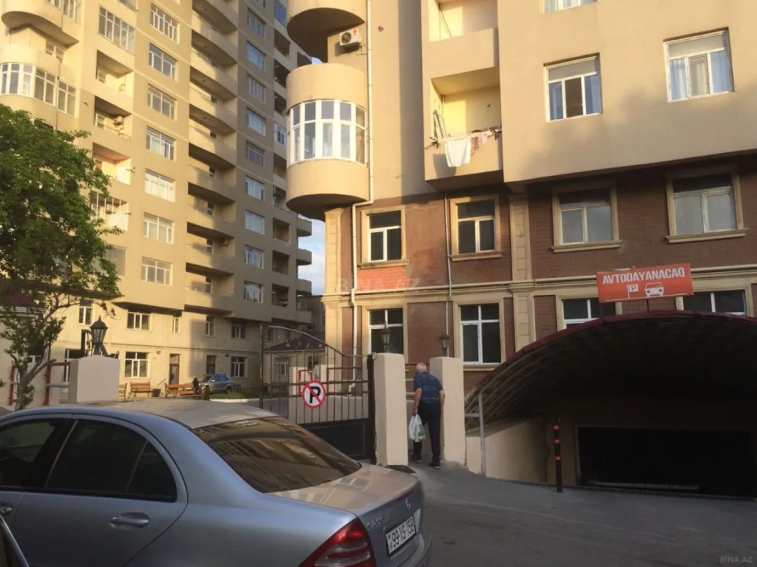 Kirayə verilir 3 otaqlı mənzil 112 m²