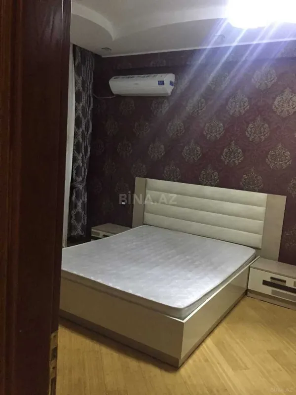 Kirayə verilir 3 otaqlı mənzil 112 m²