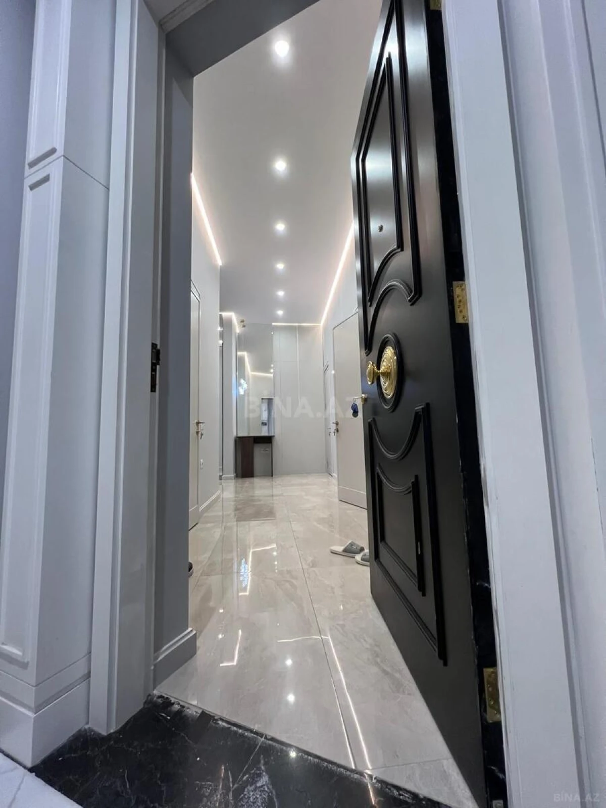 Kirayə verilir 3 otaqlı mənzil 125 m²