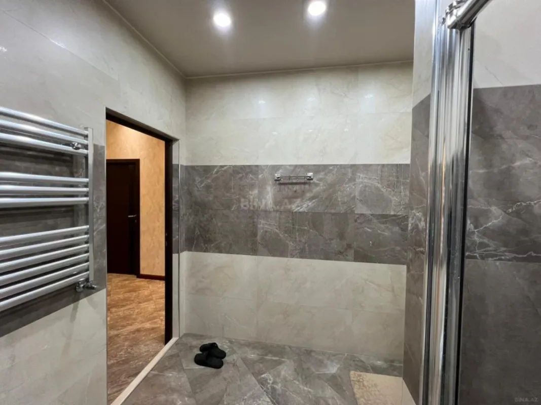 Kirayə verilir 3 otaqlı mənzil 145 m²