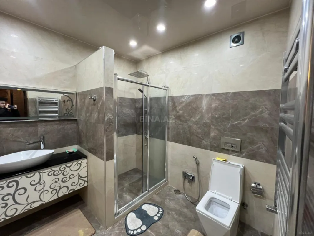 Kirayə verilir 3 otaqlı mənzil 145 m²
