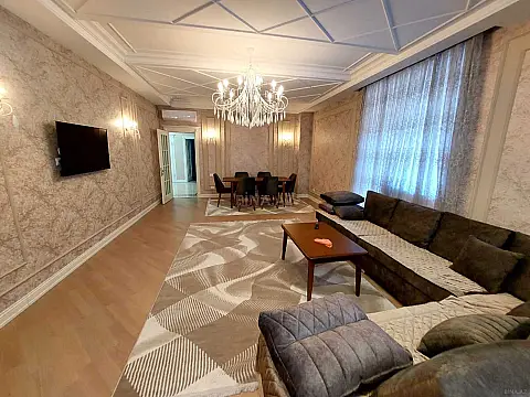 Kirayə verilir 3 otaqlı mənzil 160 m² — Bakı, Nərimanov 3 otaq 160.00 m²