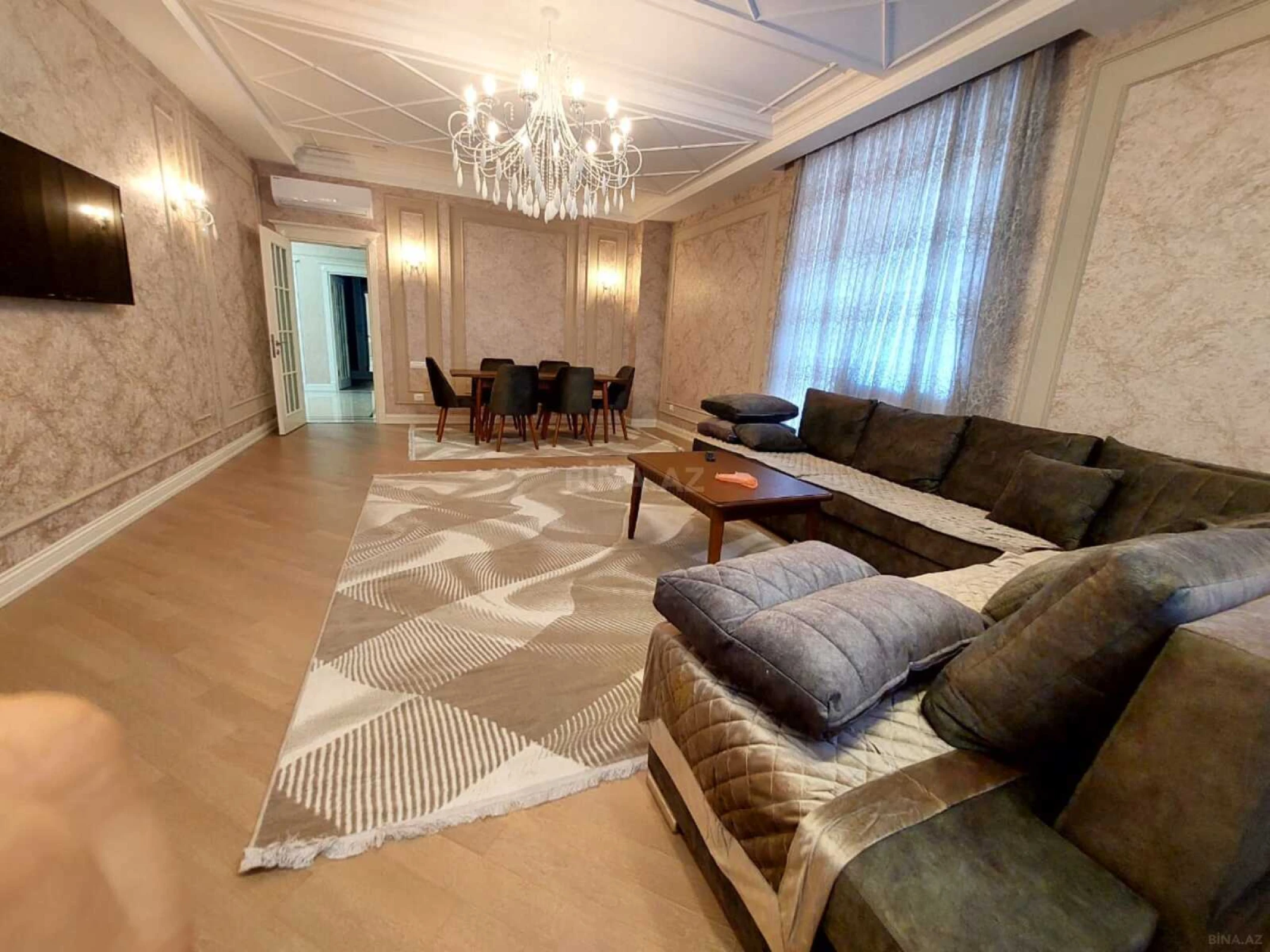 Kirayə verilir 3 otaqlı mənzil 160 m²