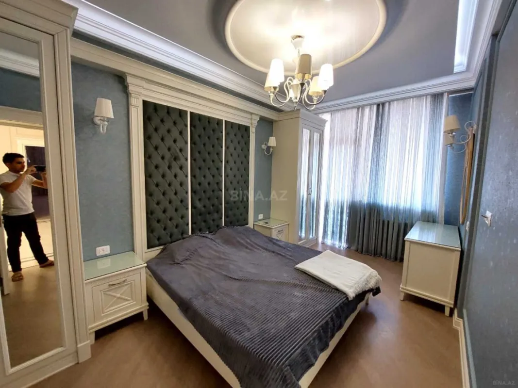 Kirayə verilir 3 otaqlı mənzil 160 m²