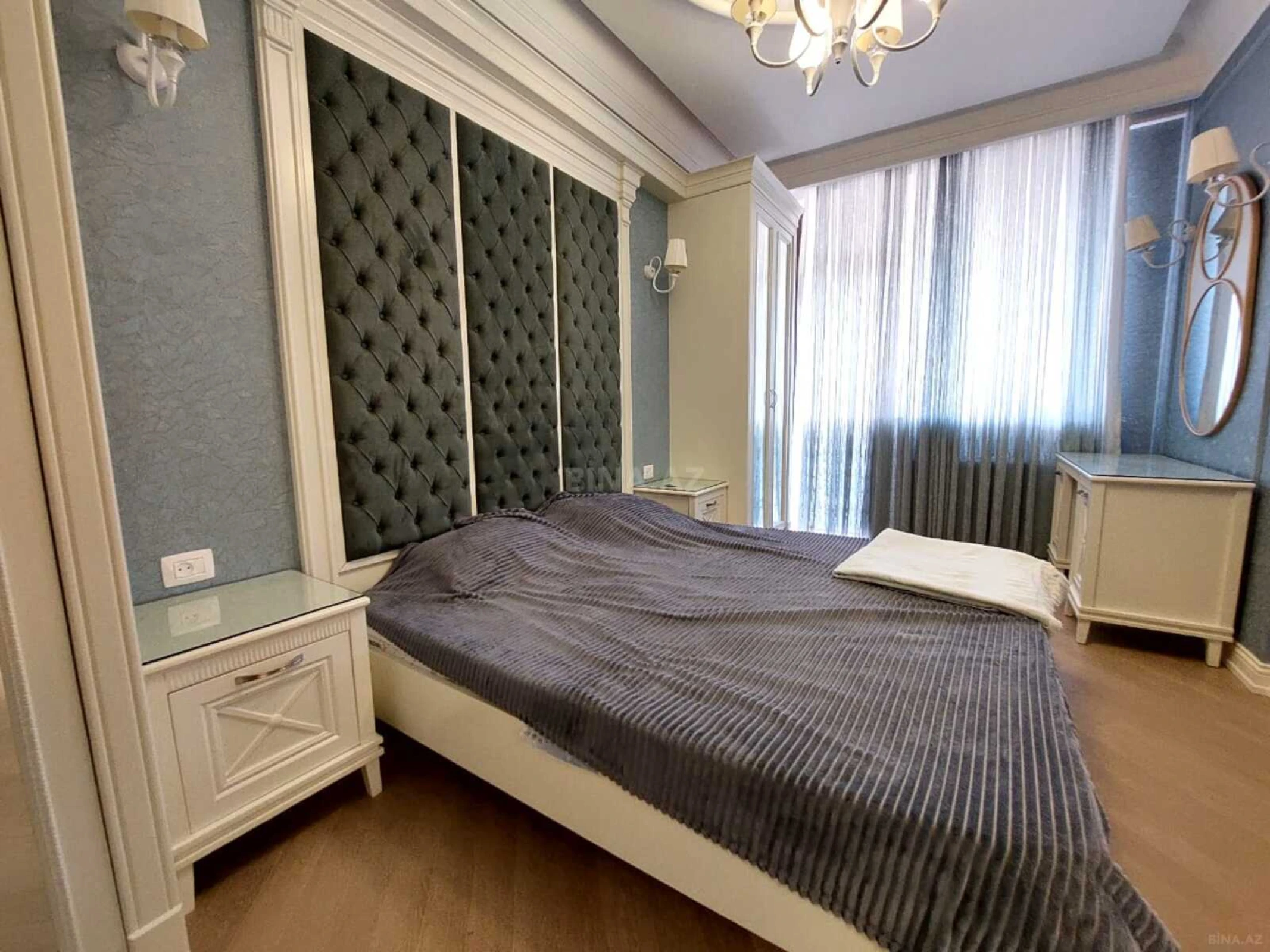 Kirayə verilir 3 otaqlı mənzil 160 m²