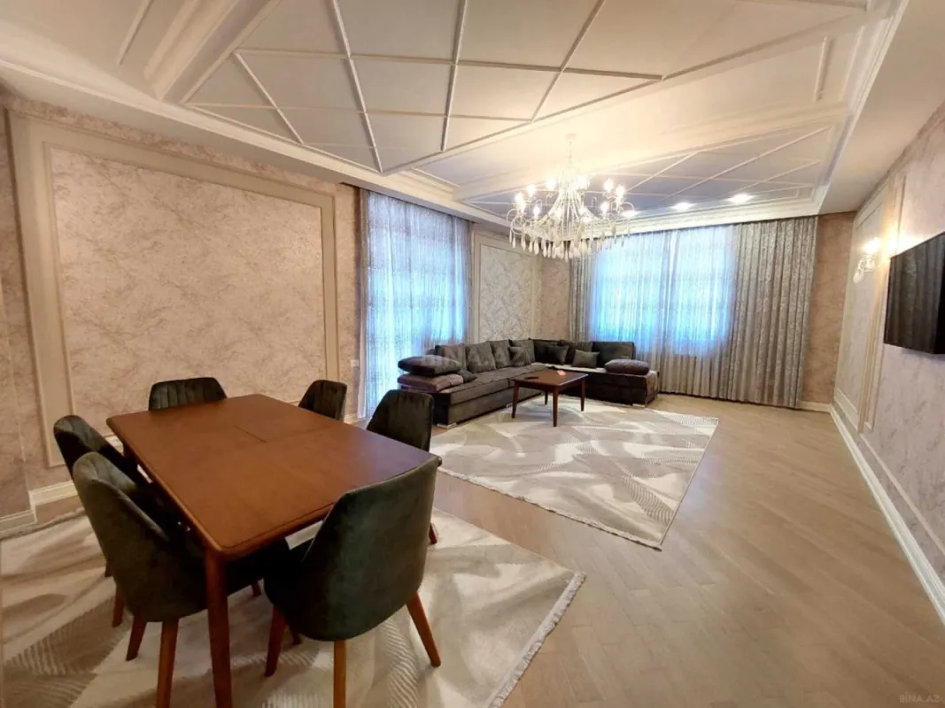 Kirayə verilir 3 otaqlı mənzil 160 m²