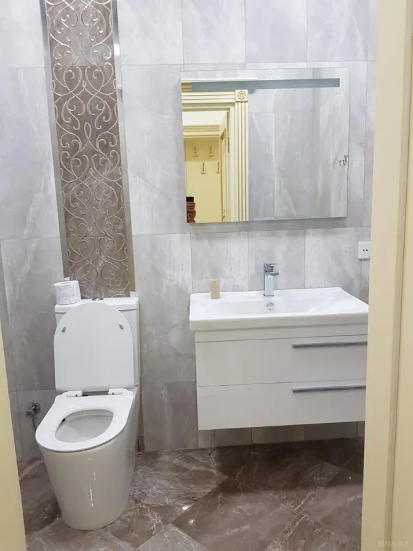 Satılır 3 otaqlı mənzil 150 m²