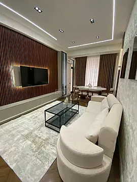 Satılır 2 otaqlı mənzil 96 m²