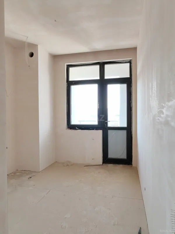 Satılır 2 otaqlı mənzil 78 m²
