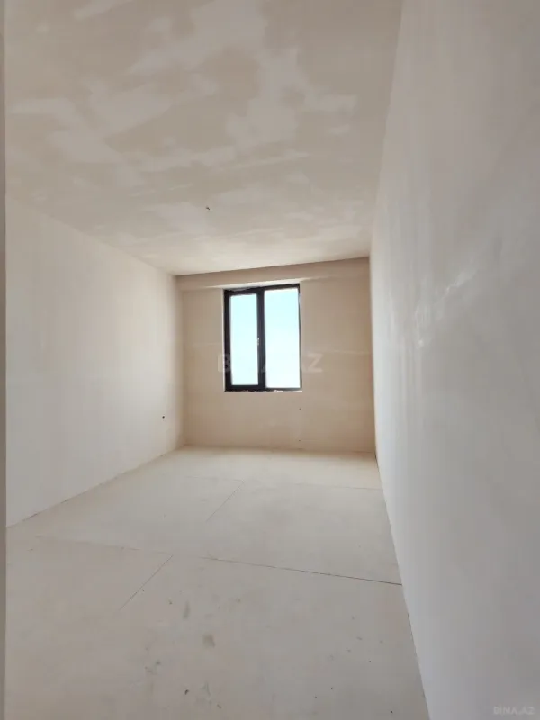 Satılır 2 otaqlı mənzil 78 m²