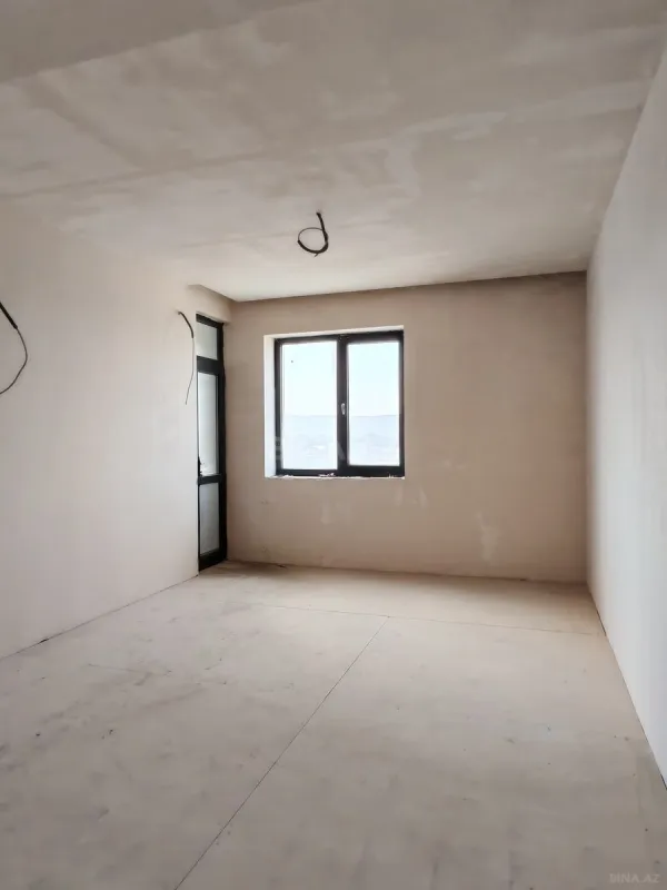 Satılır 2 otaqlı mənzil 78 m²