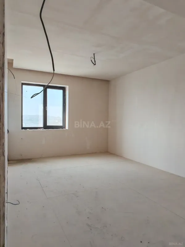 Satılır 2 otaqlı mənzil 78 m²