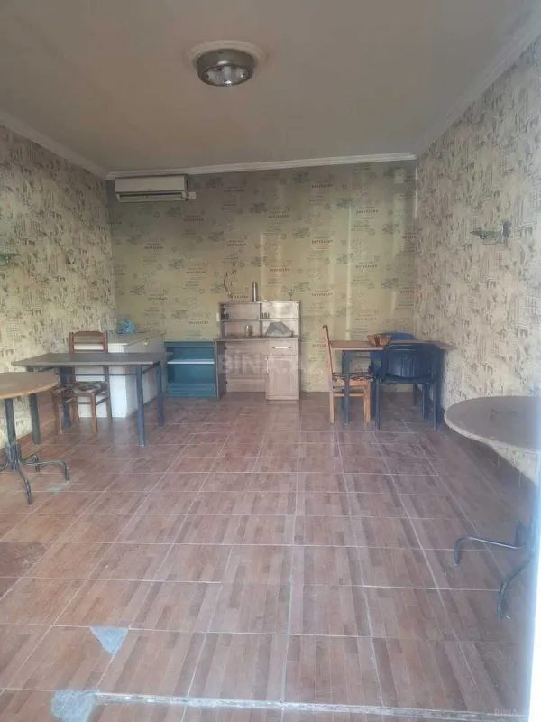 Satılır qaraj 45 m²