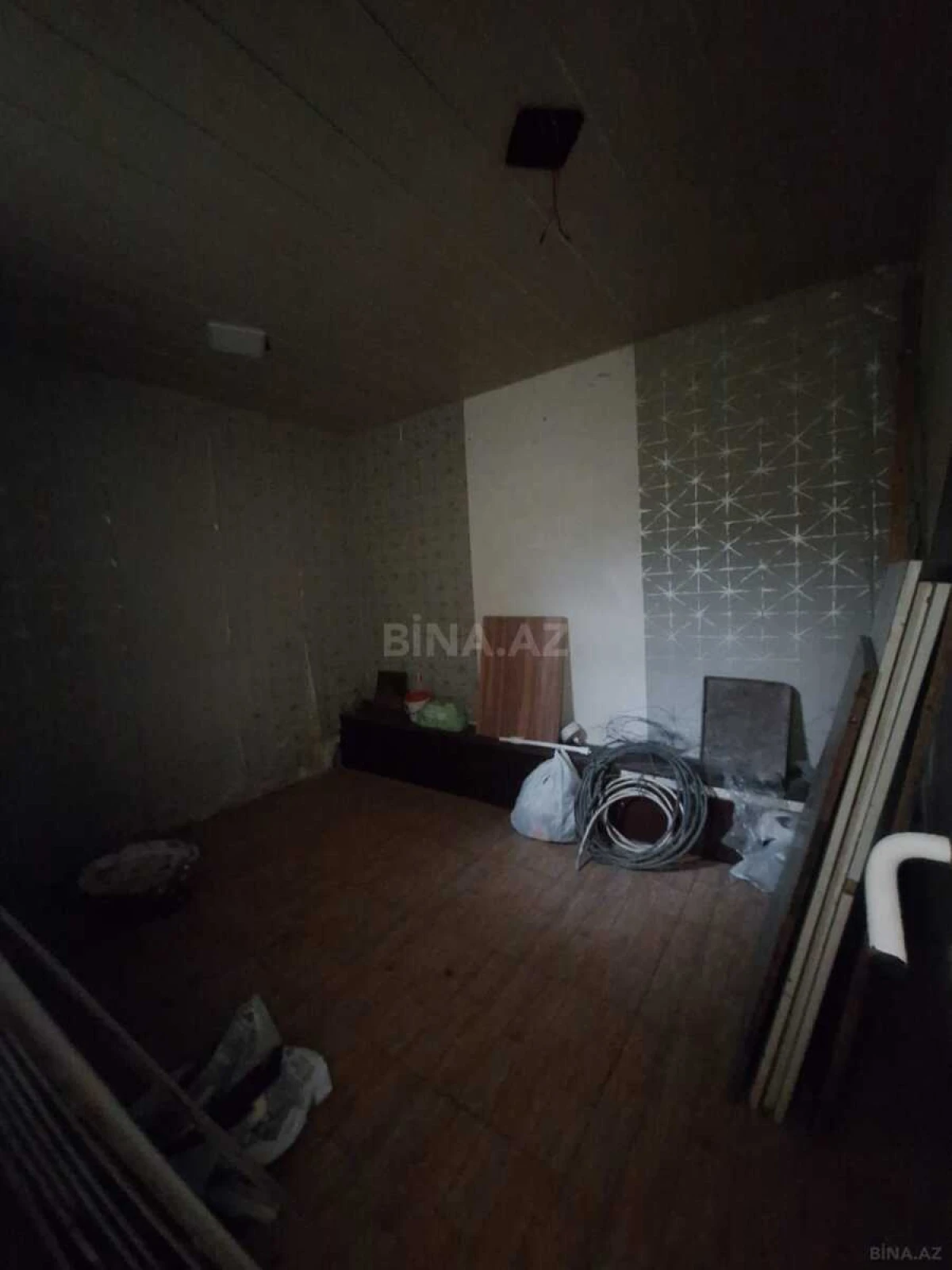 Satılır qaraj 45 m²