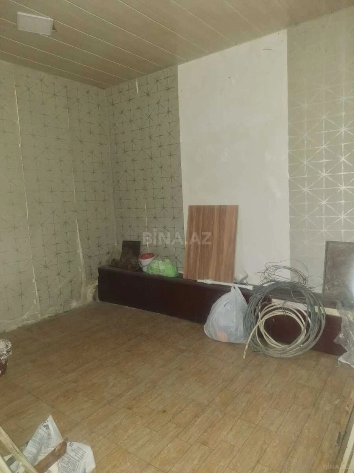 Satılır qaraj 45 m²