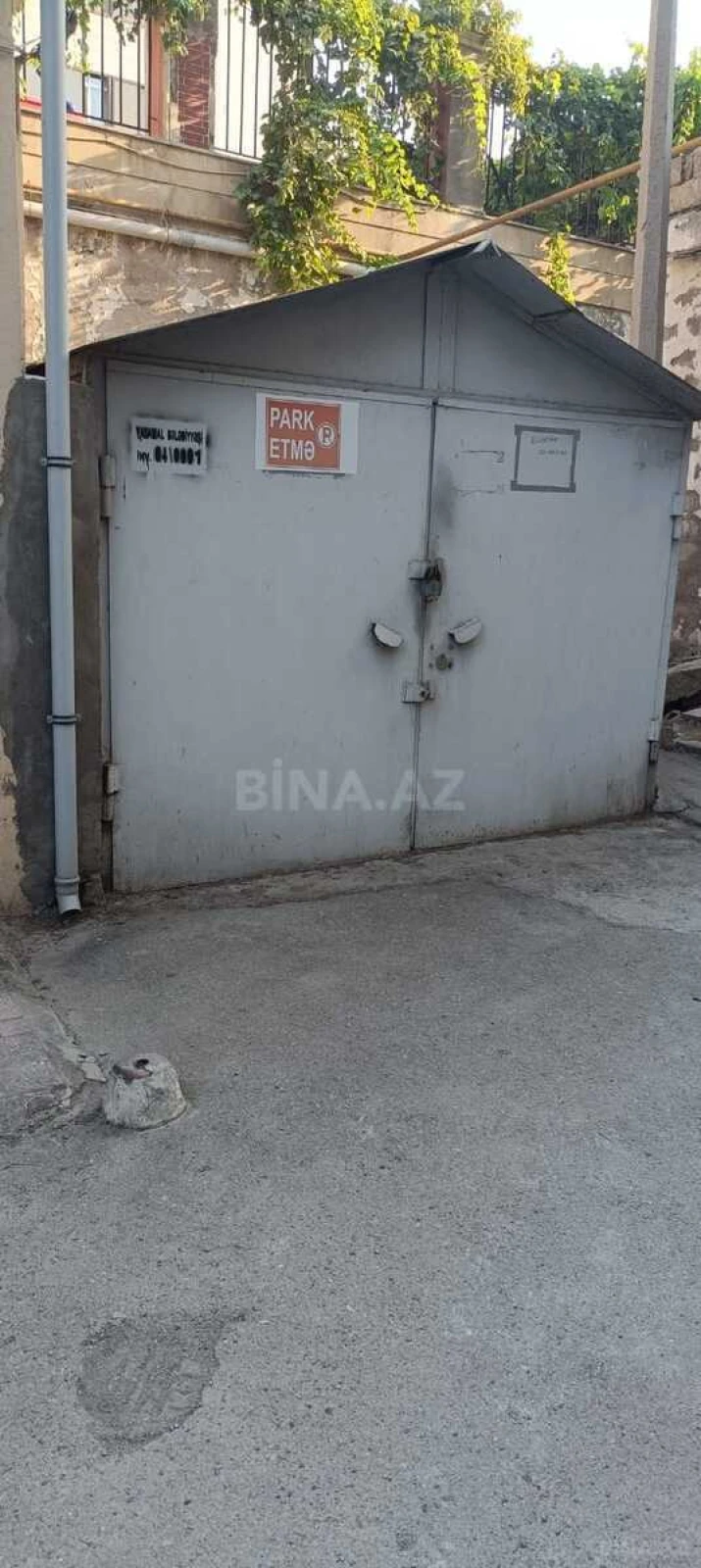 Satılır qaraj 18 m²