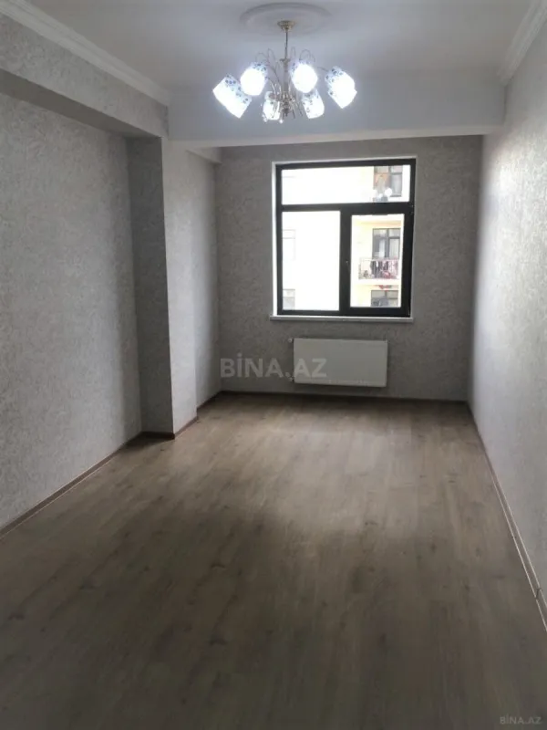 Satılır 4 otaqlı mənzil 94 m²