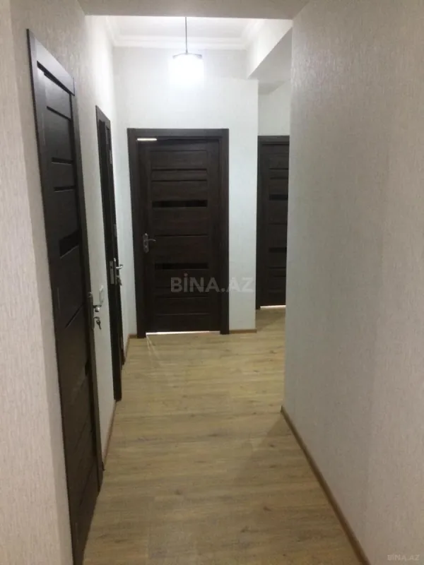 Satılır 4 otaqlı mənzil 94 m²