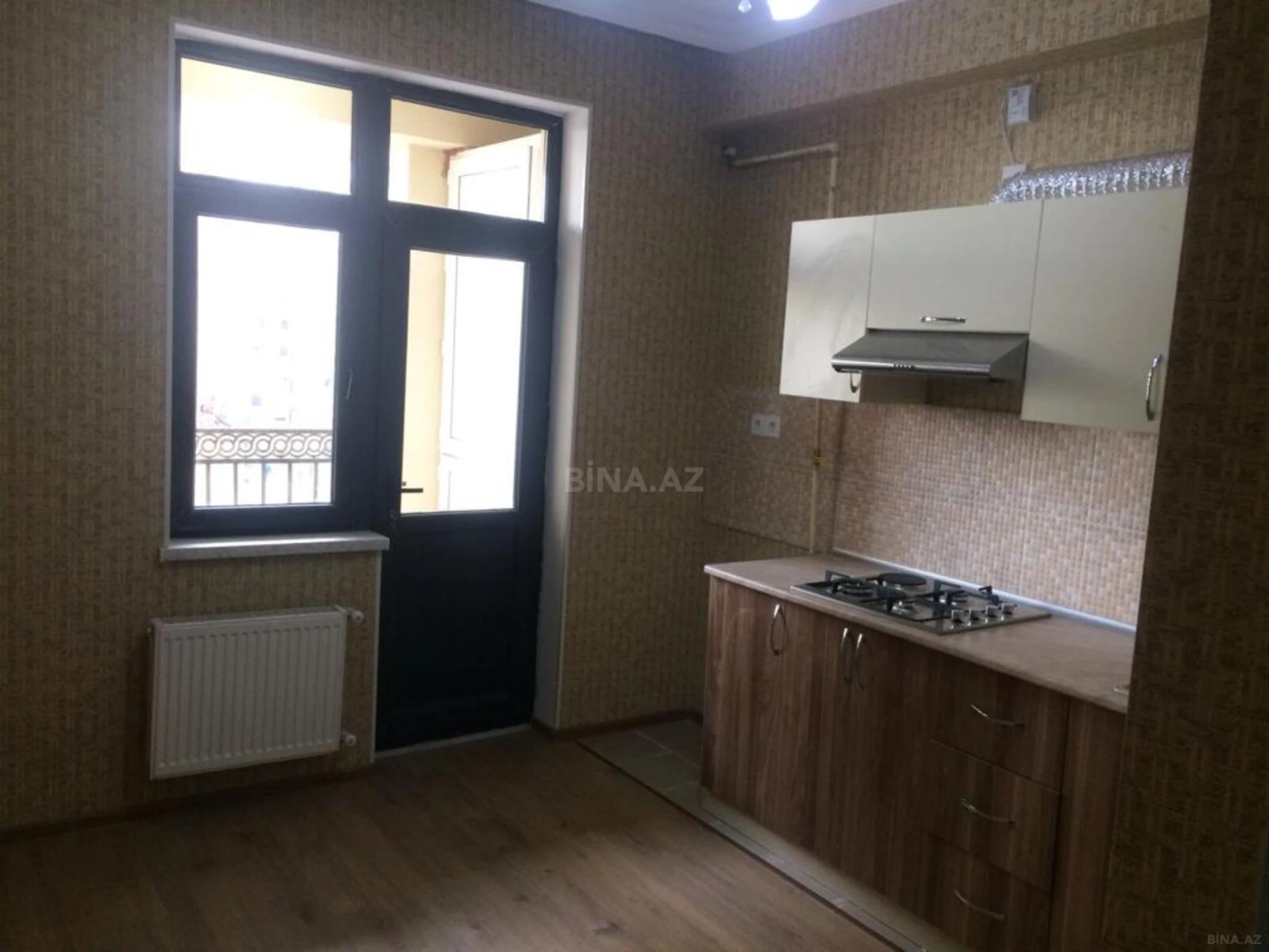Satılır 4 otaqlı mənzil 94 m²