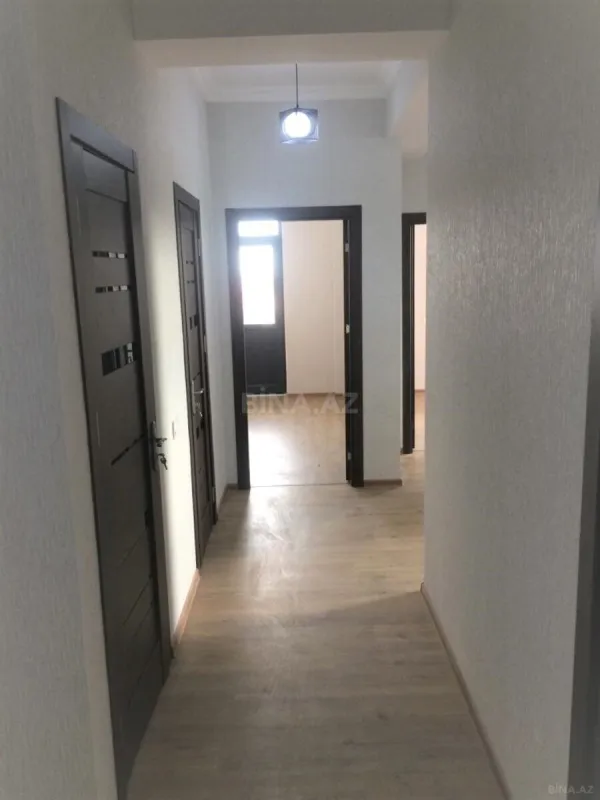 Satılır 4 otaqlı mənzil 94 m²