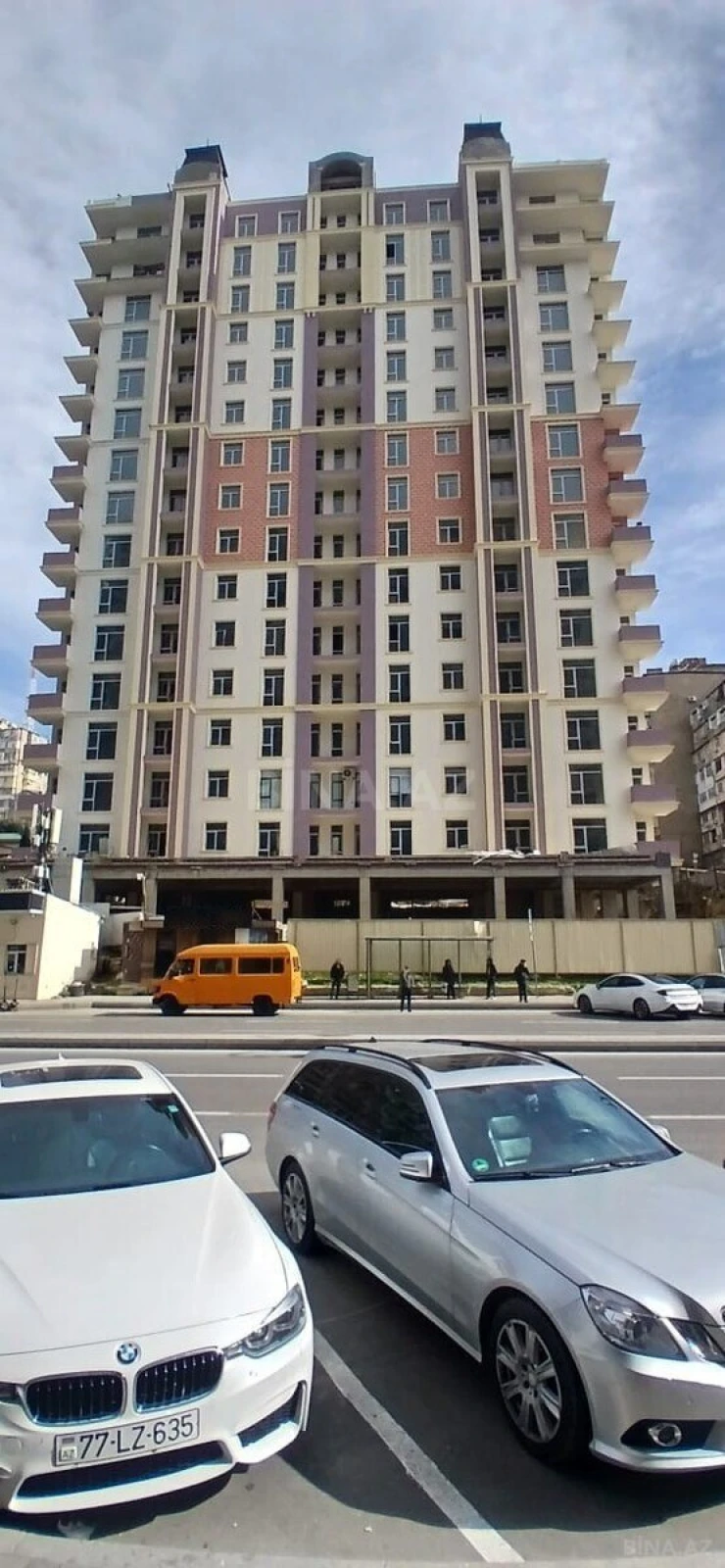 Satılır 1 otaqlı mənzil 55.4 m²