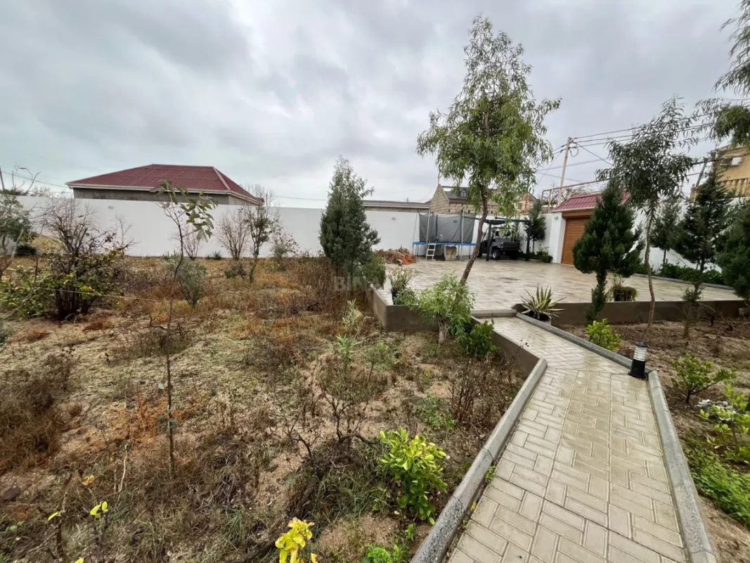 Satılır torpaq sahəsi 10 m²