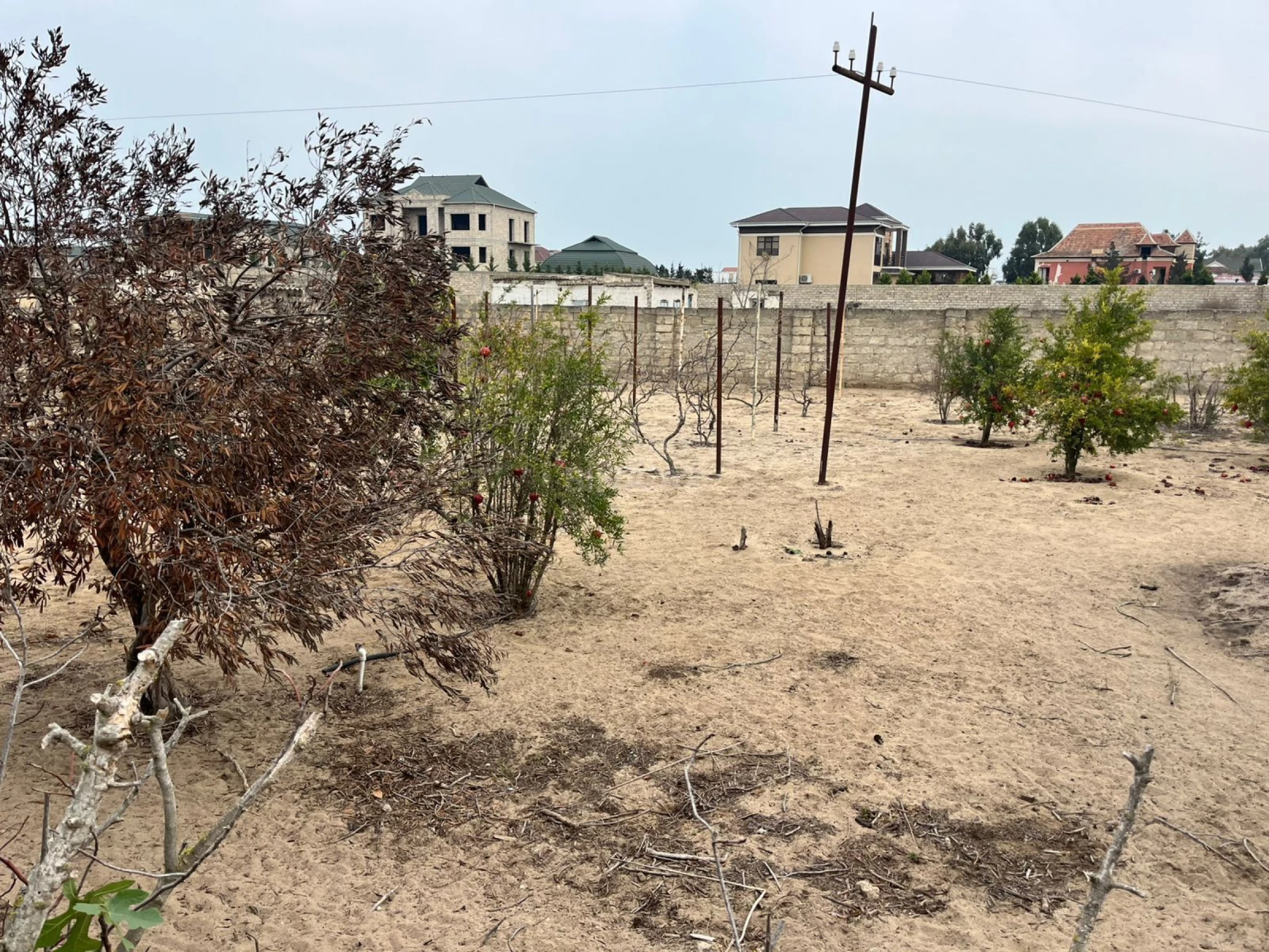 Satılır torpaq sahəsi 10 m²