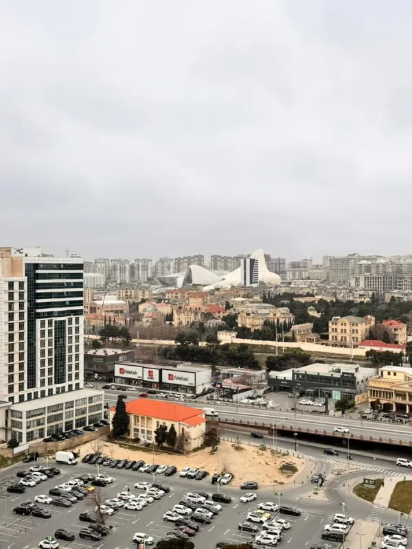Satılır 2 otaqlı mənzil 75 m²