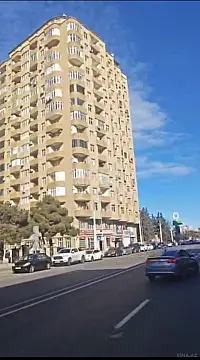 Satılır 4 otaqlı mənzil 180 m² — Bakı, Şəhər mərkəzi 4 otaq 180.00 m²