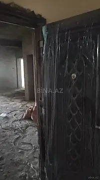 Satılır 4 otaqlı mənzil 180 m²