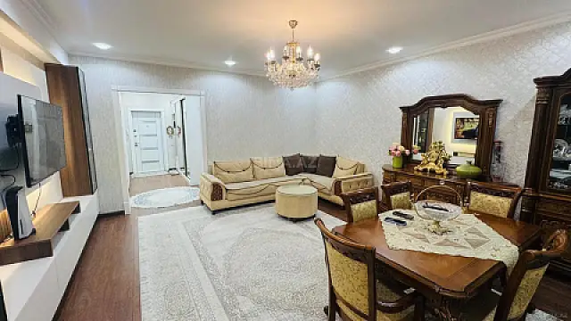 Satılır 3 otaqlı mənzil 120 m²