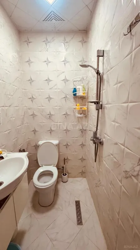 Satılır 3 otaqlı mənzil 120 m²