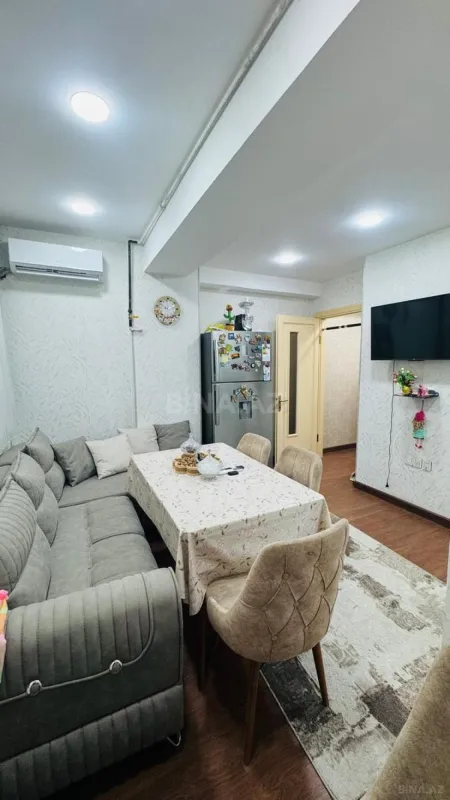 Satılır 3 otaqlı mənzil 120 m²
