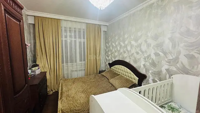 Satılır 3 otaqlı mənzil 120 m²