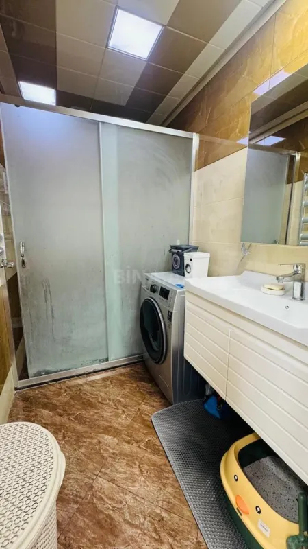 Satılır 3 otaqlı mənzil 120 m²