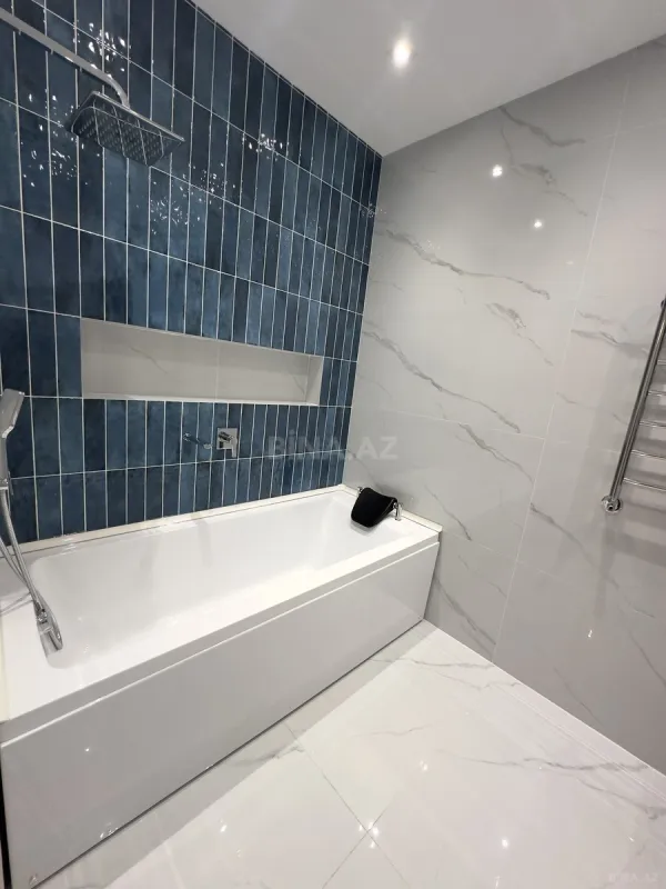 Kirayə verilir 2 otaqlı mənzil 110 m²