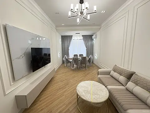 Kirayə verilir 2 otaqlı mənzil 110 m²