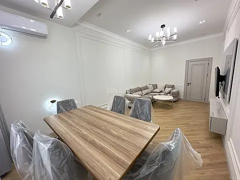 Kirayə verilir 2 otaqlı mənzil 110 m²